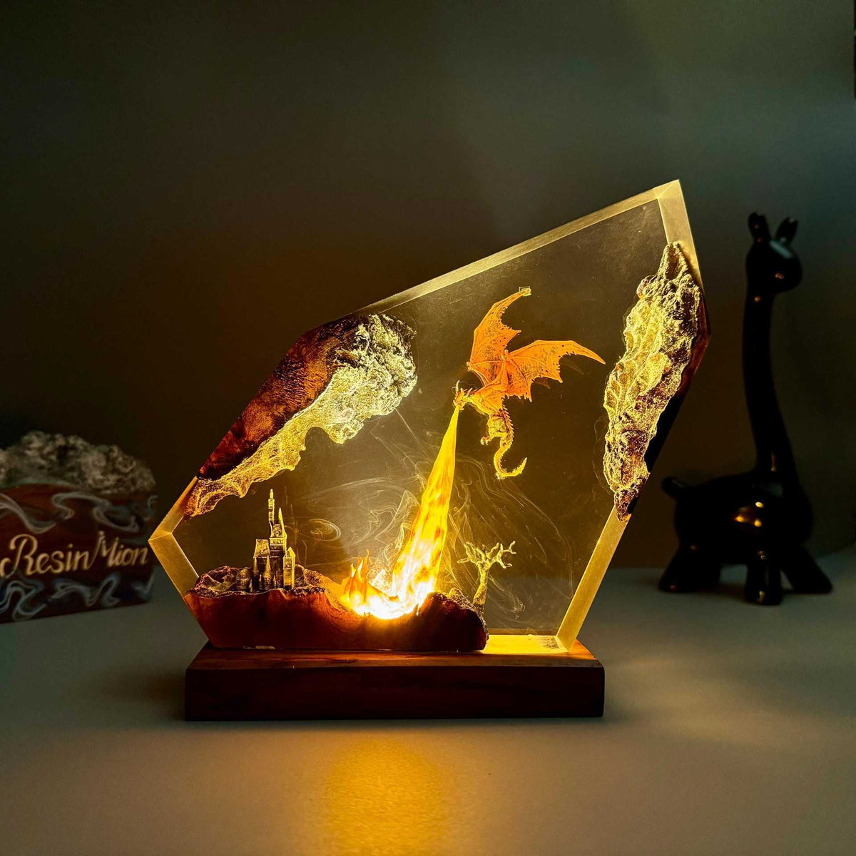 Dragon Resin lamp