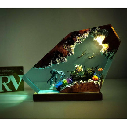 Deep Sea World Lamp
